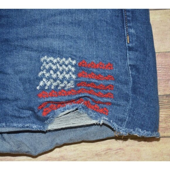 Old Navy Ladies Denim Cut Off Raw Hem Shorts Size 14 American Flag Embroidered - Picture 3 of 9